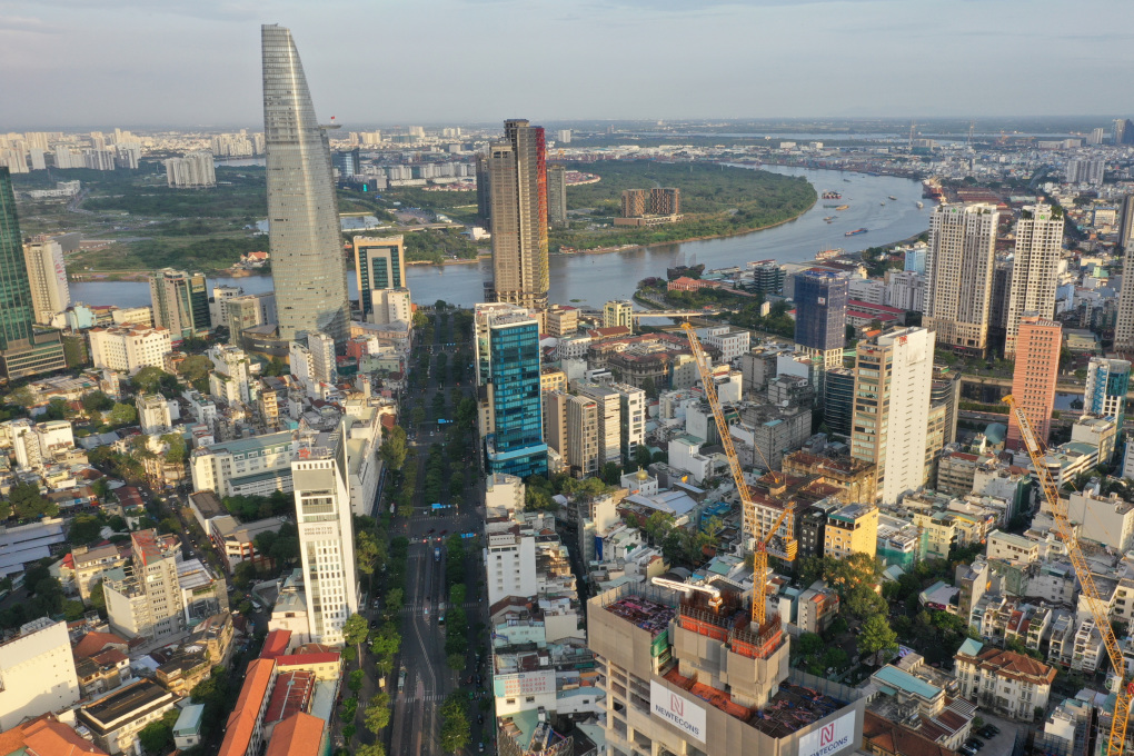 Khu thương mại kín khách thuê, nhà mặt tiền trống hàng loạt